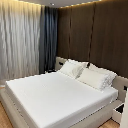 8th Floor Luxury 3 Appartement Tirana